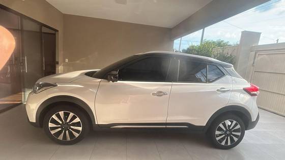 NISSAN KICKS 1.6 16V FLEXSTART SL 4P XTRONIC NISSAN KICKS 1.6 16V FLEXSTART SL 4P XTRONIC